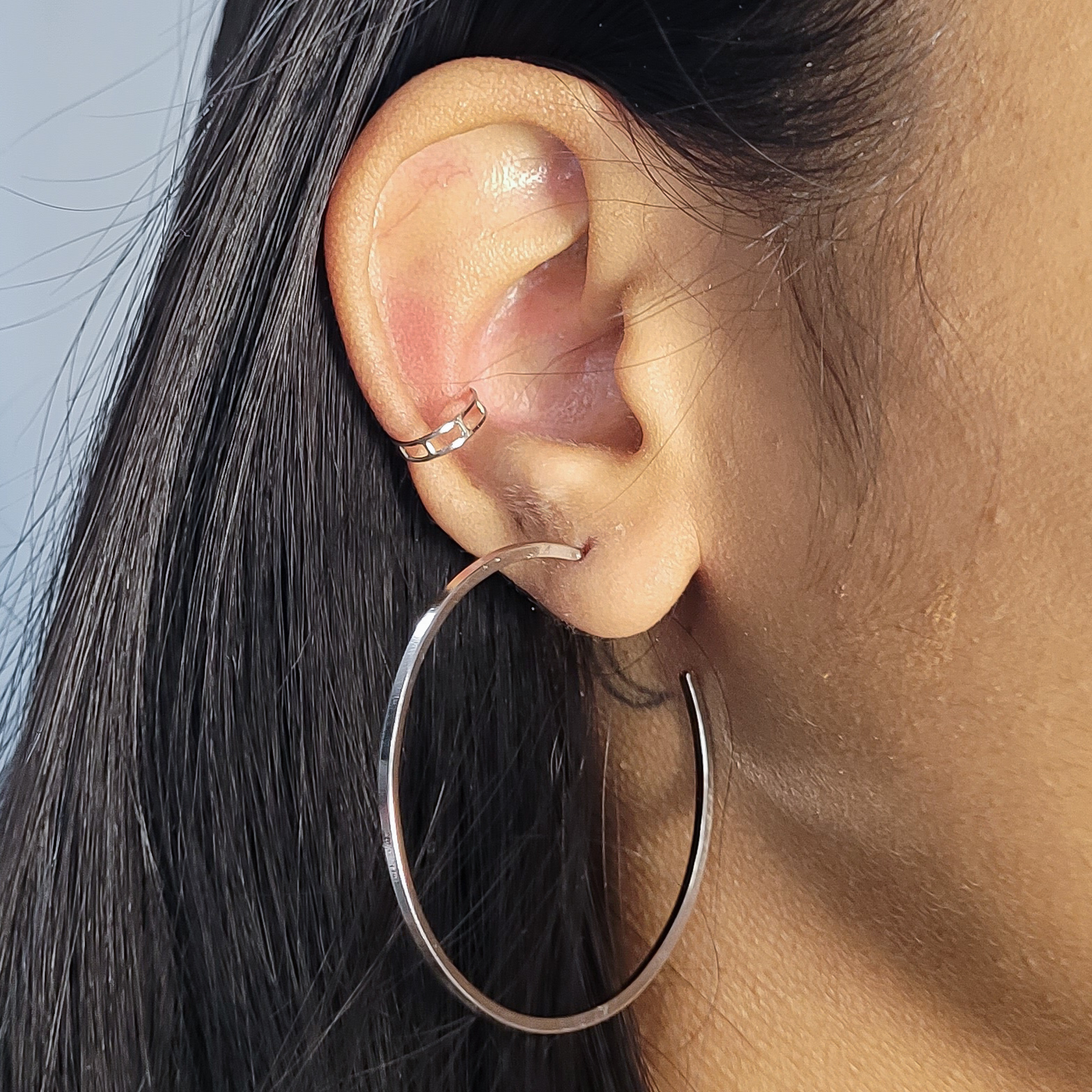 Brinco Argola lisa grande em aço inoxidável - antialégico - Imagem 2