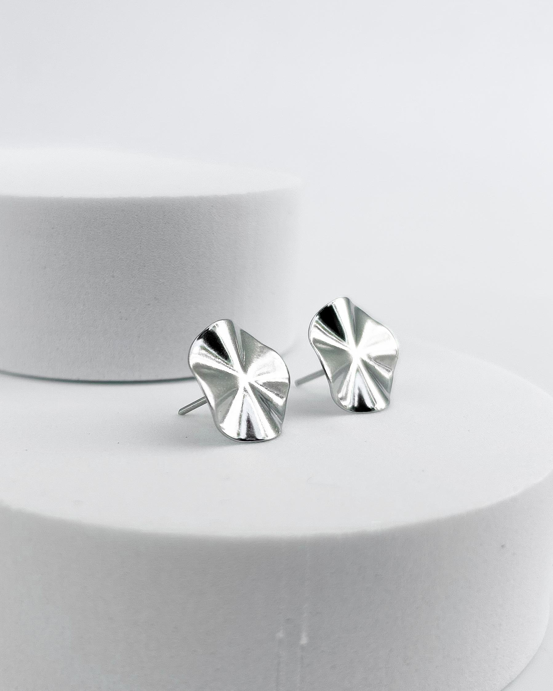 Brinco Redondo Martelado Mini em Aço - Imagem 3