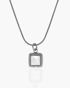 Colar pingente madreperola em aço inoxidável